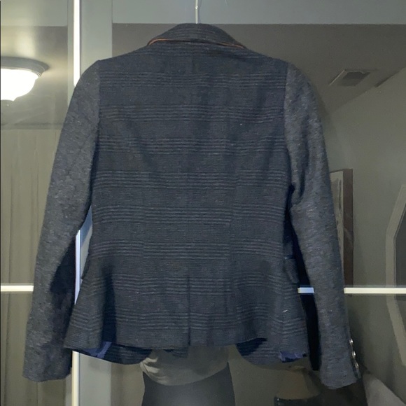 Blue jacket - Picture 6 of 12